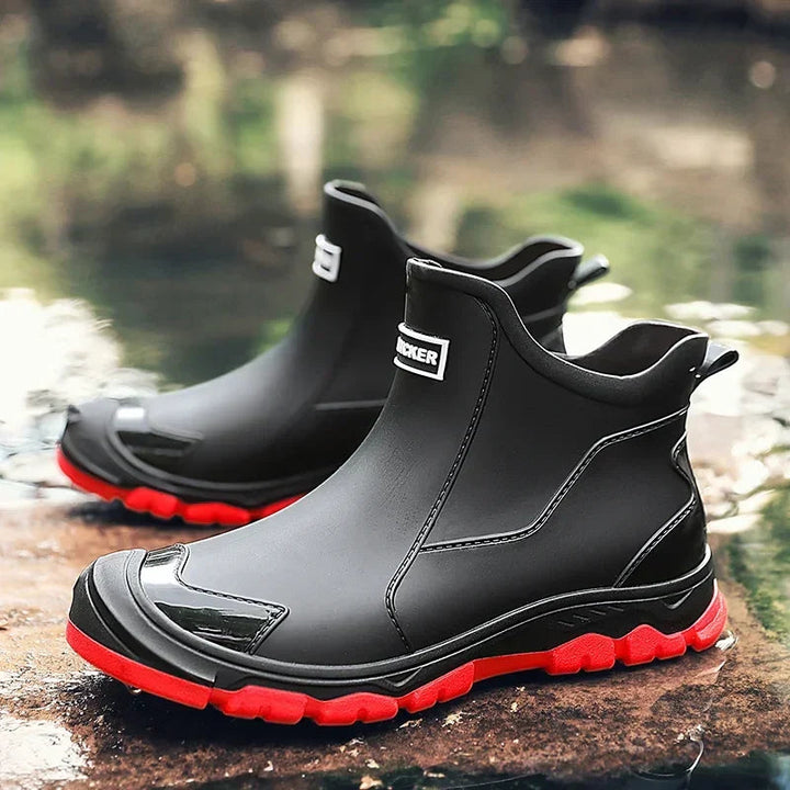 Avarize | Women's Pull-On Lug-Sole Ankle Boots — Black Red