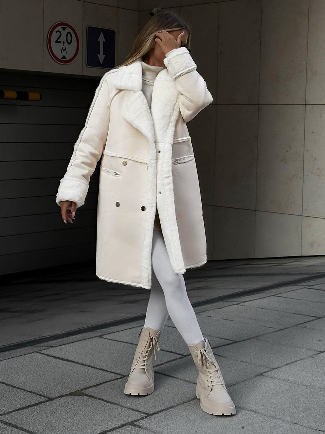 Avis | Women's Oversized Long Coat — White