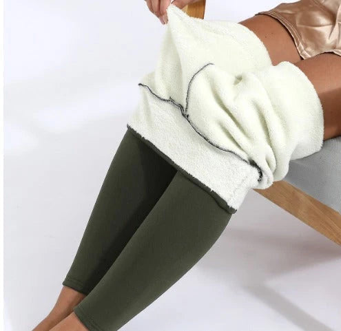Briessa | Women's Wide-Leg Tailored Fleece Lined High Waist Thermal Pants — Dark Green